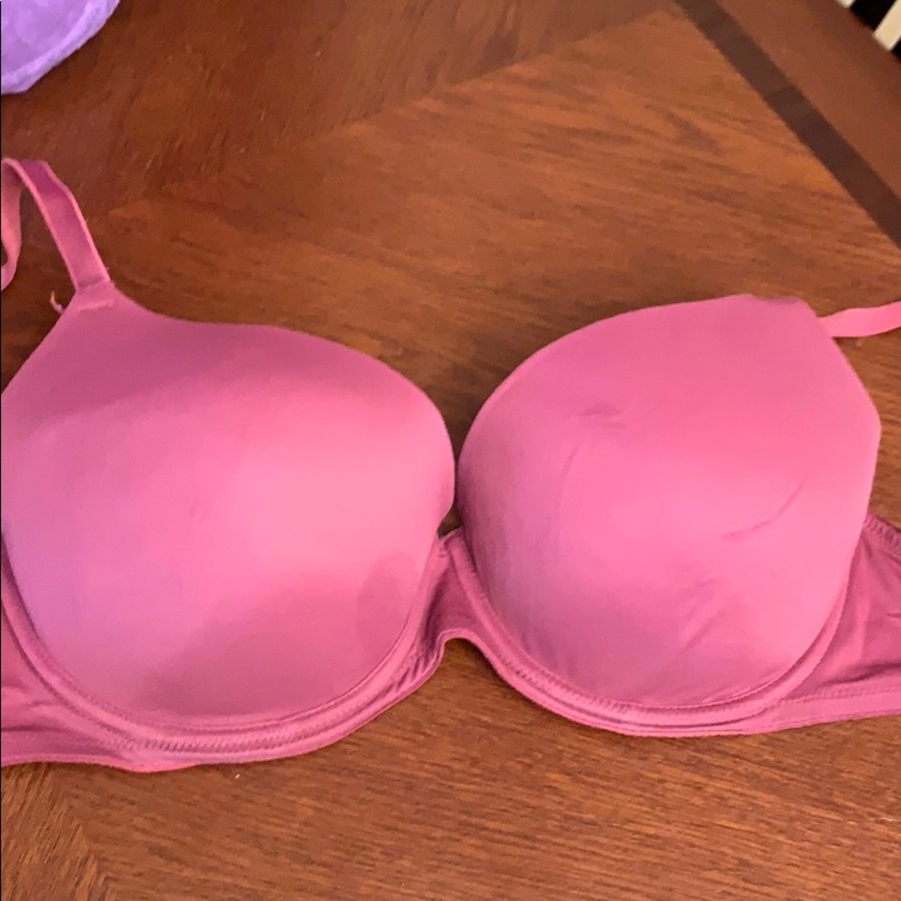 Victoria’s Secret bra sz 32DD. good used condition